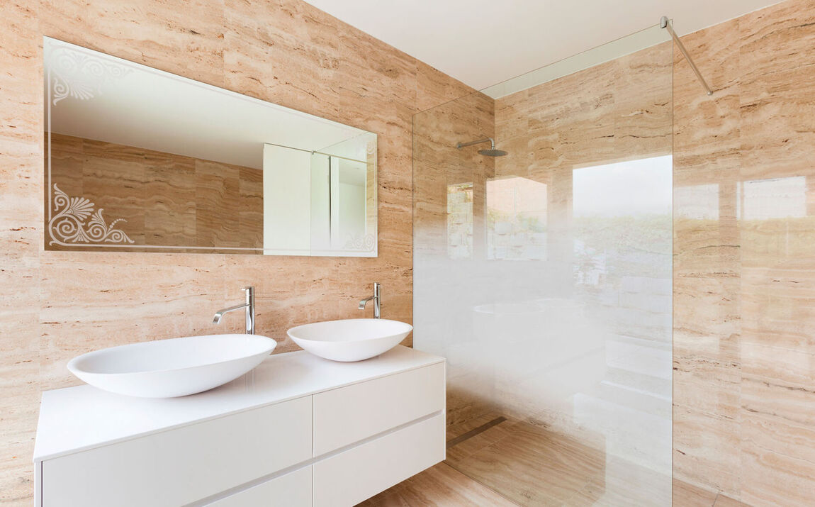 Walk-in-Dusche aus Glas