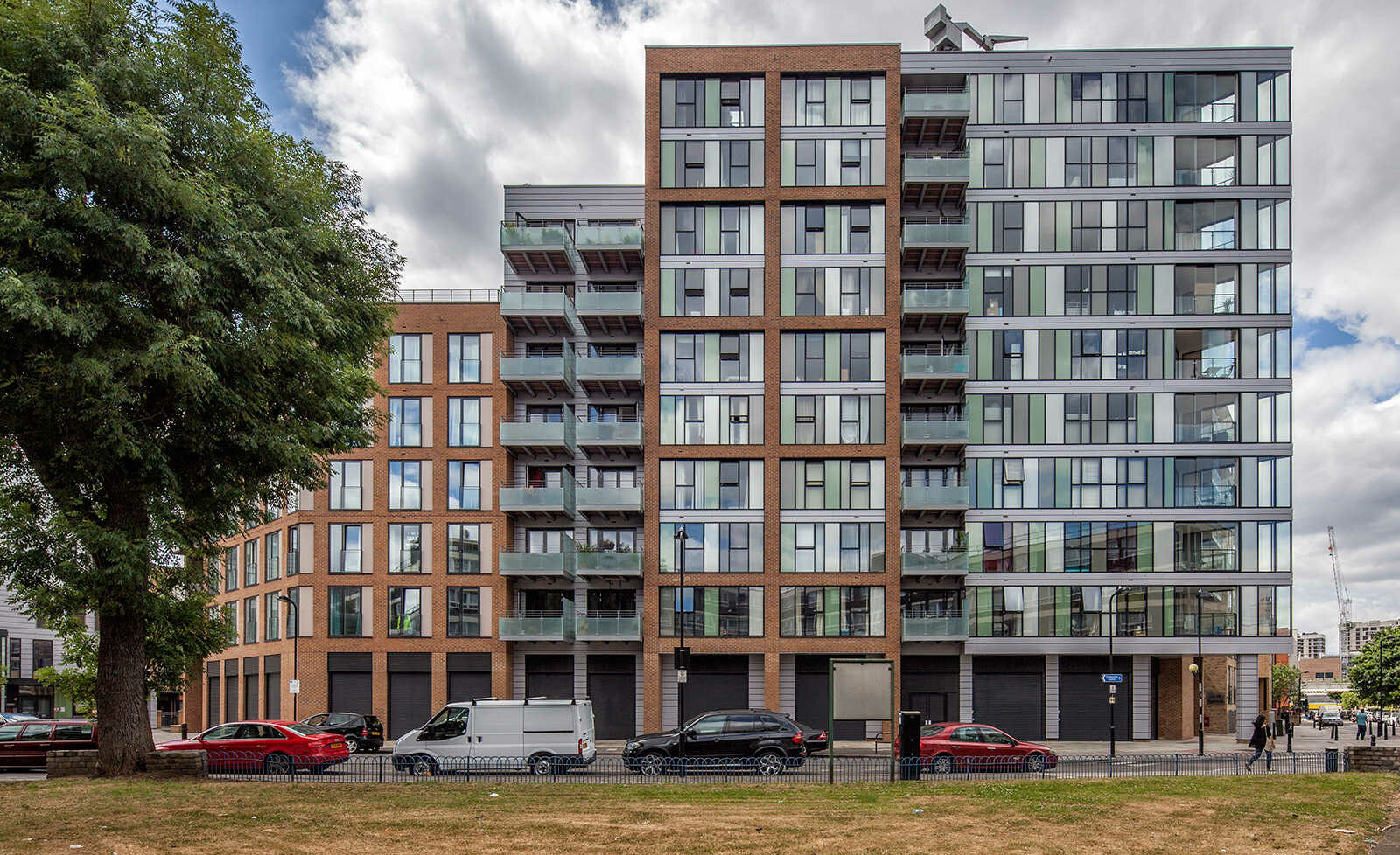 schiebesystem-GM Toproll 15/24-GM Schiebesysteme-Windlast-Hochhaus-Haggerston-England-Oliver Heissner