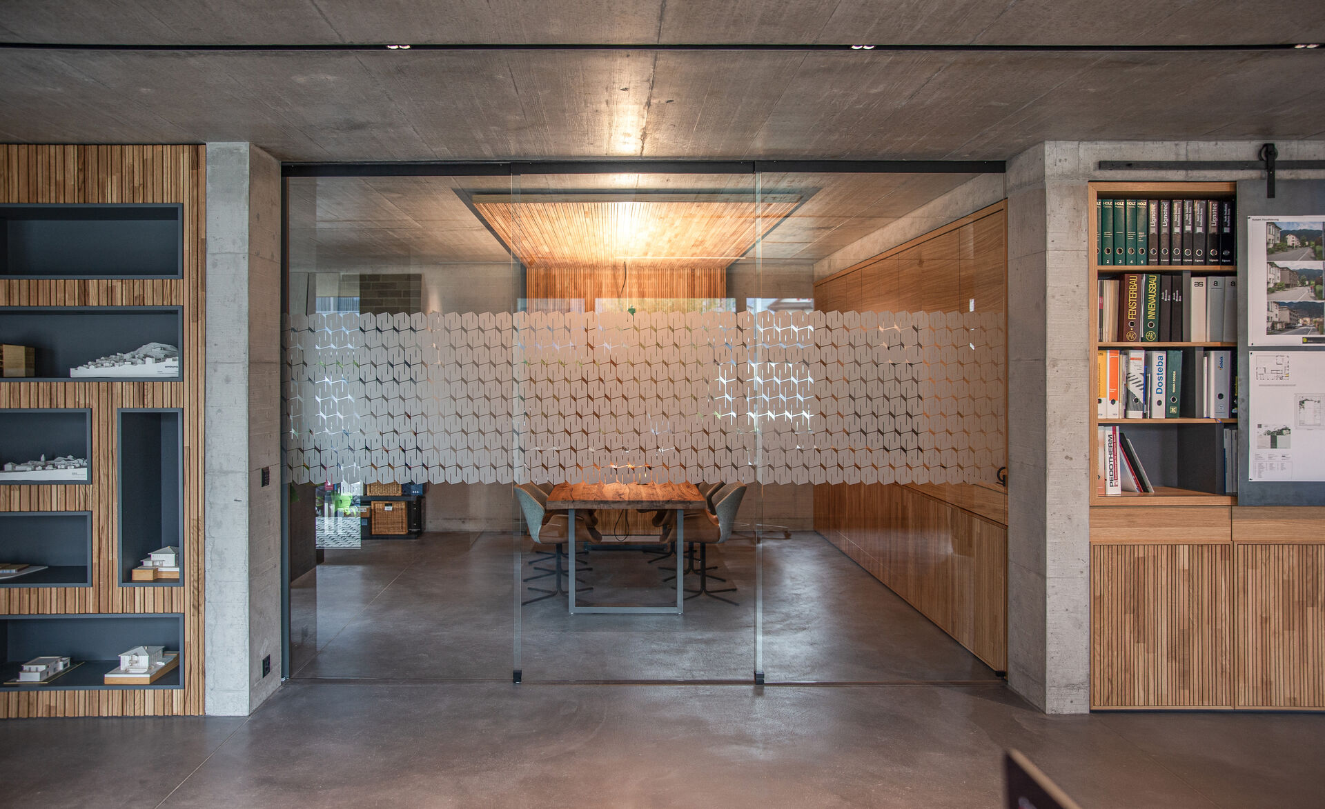 schiebetürsysteme-GM Toproll 10/14-glasschiebetueren-halbtransparent