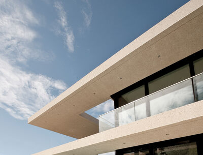 Glasgeländer-System mit U-Profil am Balkon: GM RAILING® DOUBLE